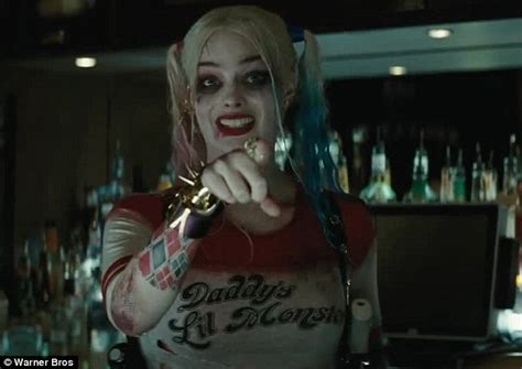 margot robbie r34|Harley Quinn TOPLESS sex scene revealed from Batman White。